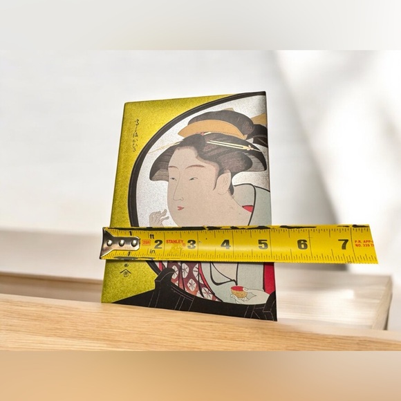 Vintage Japan Japanese Art Fancy Photo Stand NEW Ukiyoe “ Woman Before Mirror “ - Picture 5 of 6